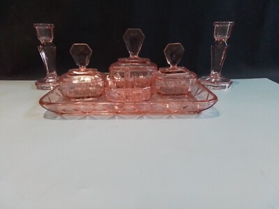 Rosa Glas Schminktisch Set (Brockwitz) Beschreibung lesen. 