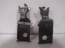 2 VINTAGE LIONEL #480-25 BASE PLATE AND COUPLER ASSEMBLIES