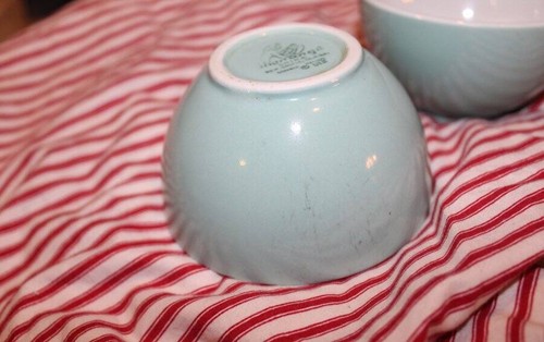 2 Vintage Sherango China Light Green Coffee Cups U15 Excellent Condition - Picture 2 of 5