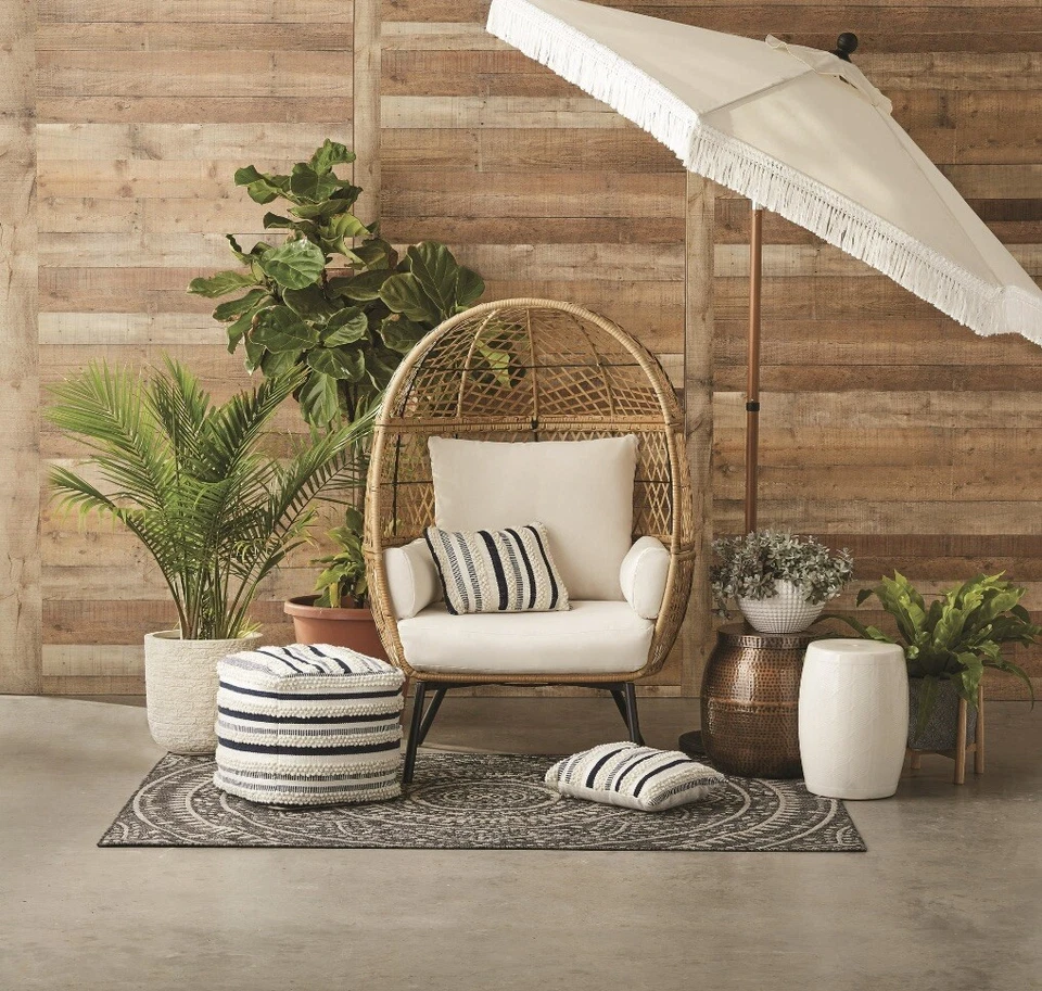 Silla de huevo de mimbre estacionaria Better Homes & Gardens Ventura Boho Foto 4 de 4