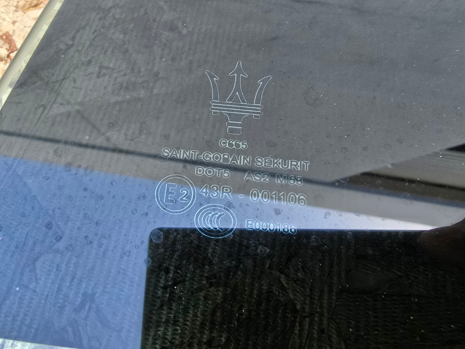 REAR LEFT DOOR WINDOW GLASS ASSEMBLY OEM 40K 14-19 MASERATI GHIBLI S
