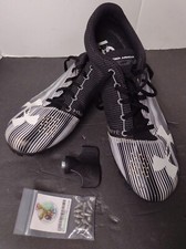 Under Armour Men's 9.5 Kick Sprint Running Spikes  Tool White Black 1273939-100