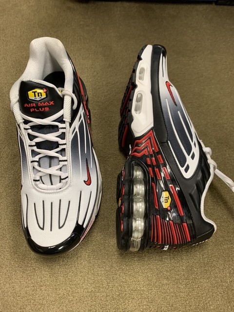 nike tuned 3 white and black