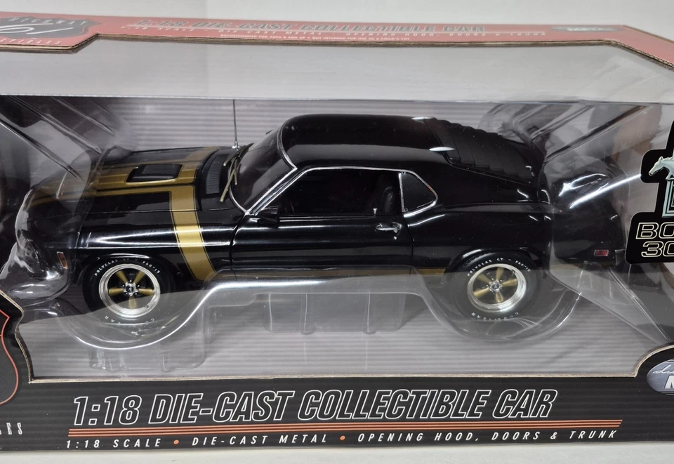 1970 Ford Mustang Boss 302 Highway 61 Diecast 1:18 Car - Black & Gold - Image 2 of 4
