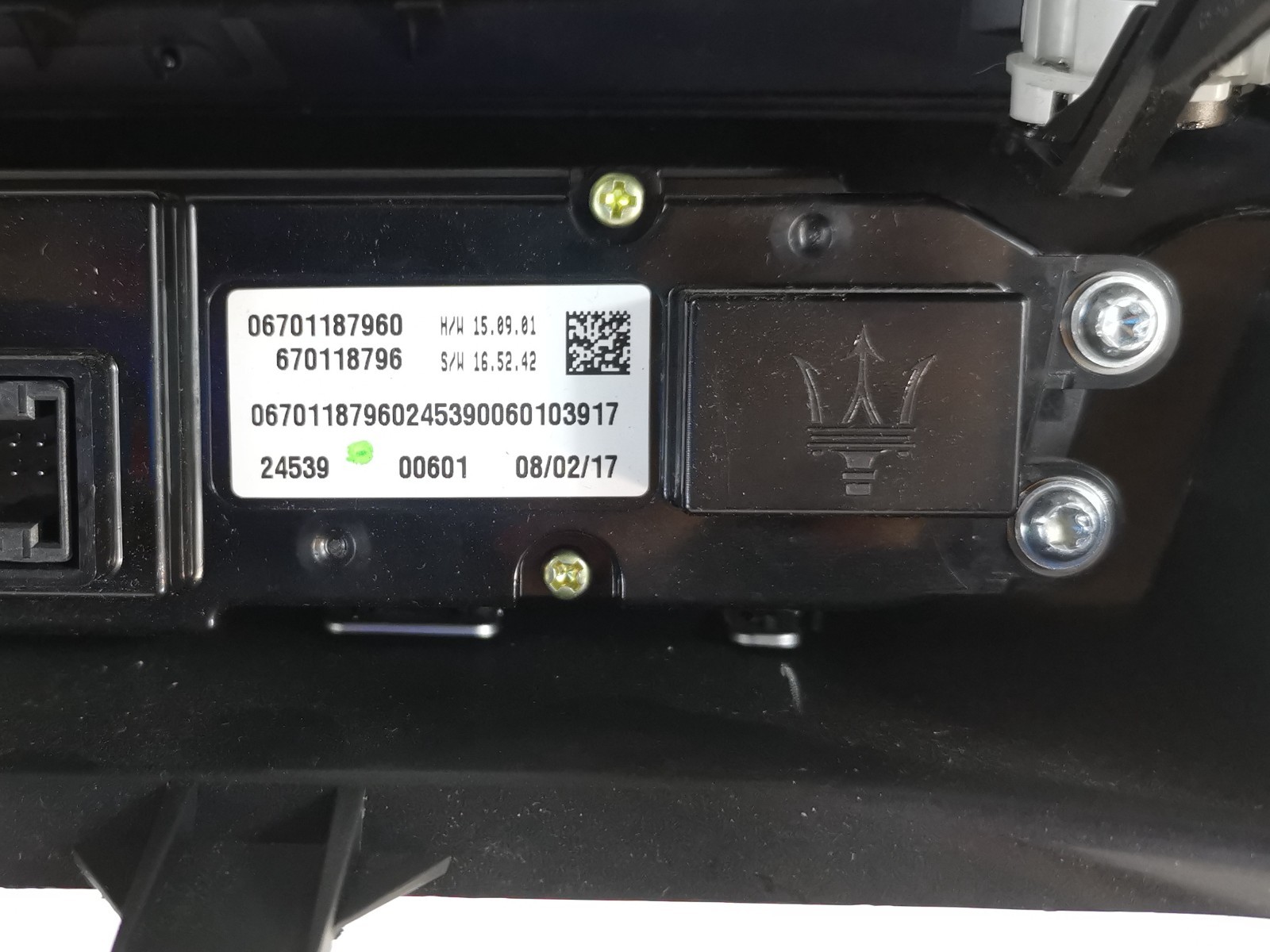 Maserati Levante 3.0 AWD 2017 Dash Center Display Trim Climate Control OEM