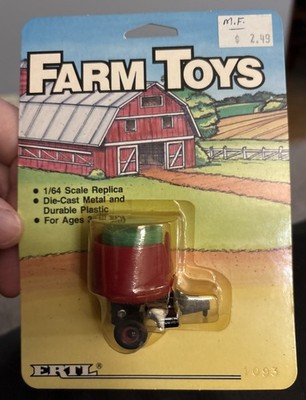ERTL Farm Toys HAY BALE PROCESSOR CART Farm Equipment 1:64 Implement Red Round