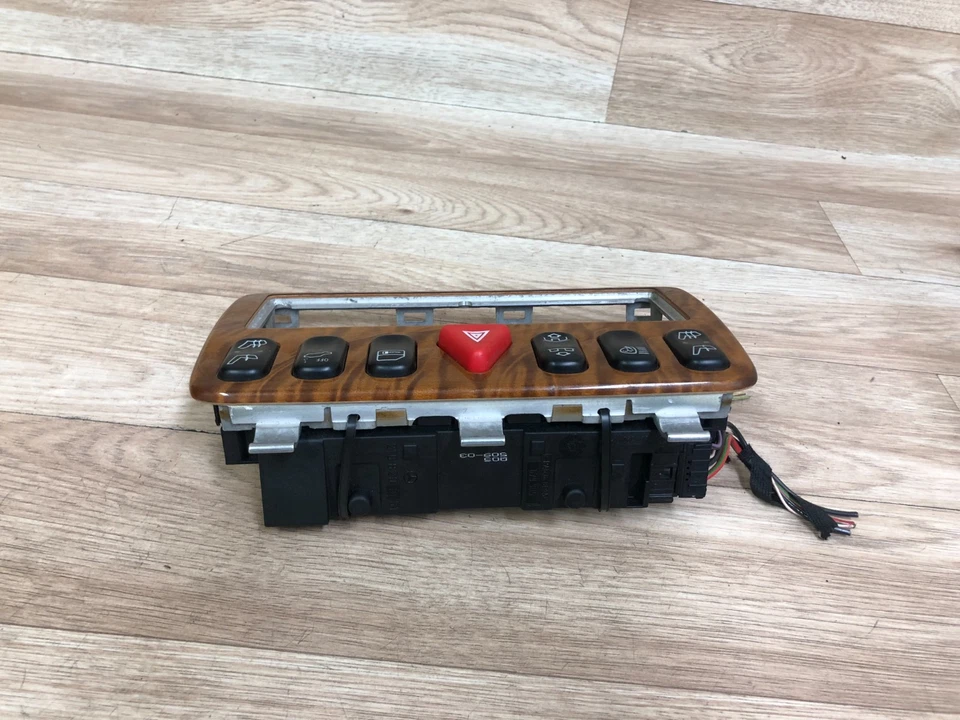 MERCEDES BENZ OEM CLK320 CLK430 CLK55 INTERRUPTOR DE CONTROL DE CLIMA DELANTERO AC PANEL DE MADERA Foto 4 de 4