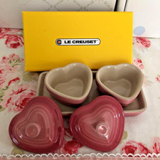Le Creuset 2 Heart Cocotte Putite Ramekin D'Amour Tray Set Rose Quartz New w/Box