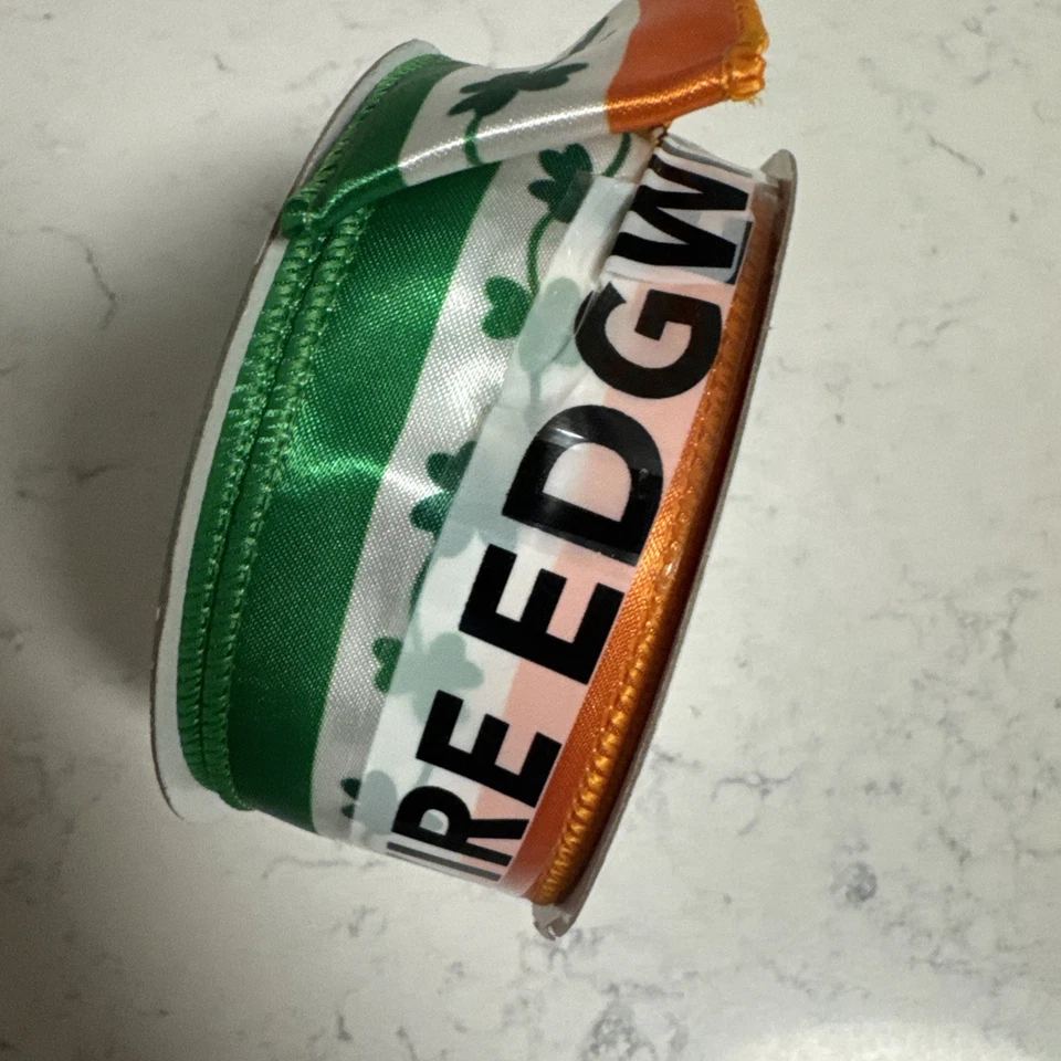 ST. PATRICK’S DAY Wire Edge RIBBON 1.5”x 4 Yds GREEN/ORANGE/WHITE & Shamrocks - Image 3 of 4