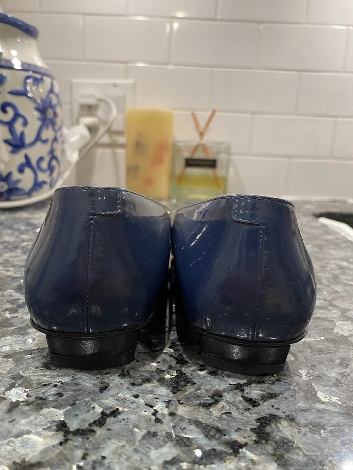 Bailarinas Roger Vivier plateadas con hebilla charol planas azul marino talla 36,5 en muy buen estado $920 Foto 3 de 4