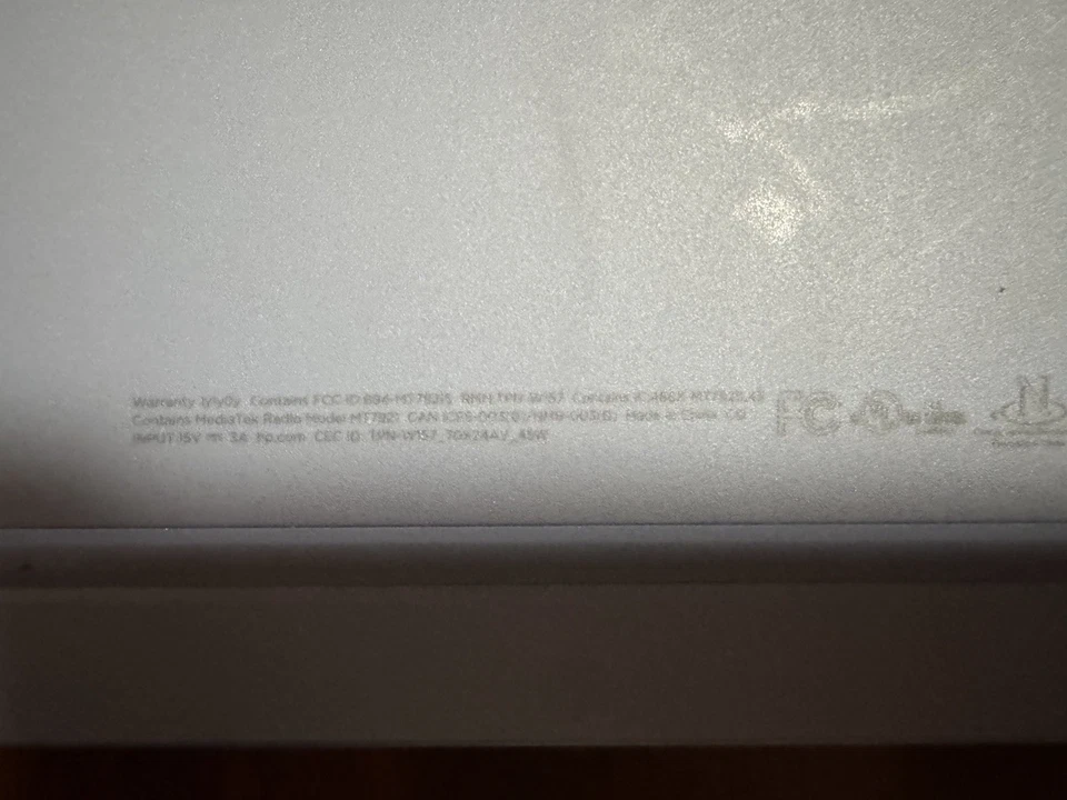 Portátil HP Chromebook X360 Intel Chrome OS 14” FHD táctil 64 GB RAM 4 GB de memoria Foto 3 de 4