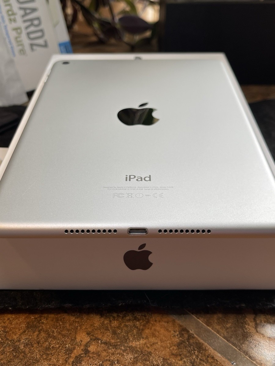 Apple iPad mini4 A1550 シルバー Amazon.com : Apple iPad Mini 4, 16GB, Silver - WiFi (Renewed