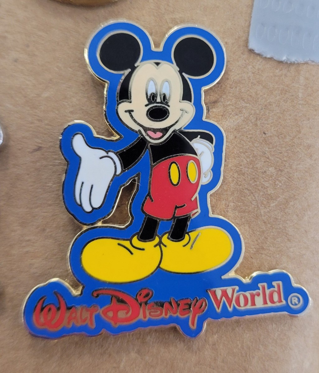 ★レア！レトロ★WDW★LAND SERIES★メインストリート★ミッキーピン★ DISNEY WDW 2005 MICKEY MOUSE STANDING ABOVE THE WORS “WALT DISNEY