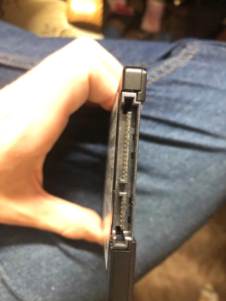 SanDisk Ultra 3D SSD 2TB 2,5" SATA III 6Gb/s – Modell SDSSDH3-2T00 – TOP Zustand - Bild 2 von 3