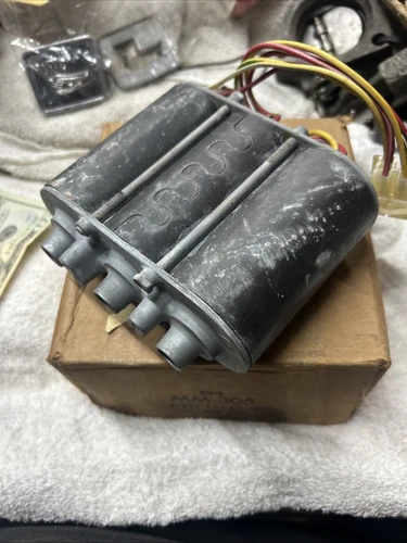 NOS 1972 Thunderbird power seat motor MM-305  D2SZ-14547-A GENIUNE FOMOCO