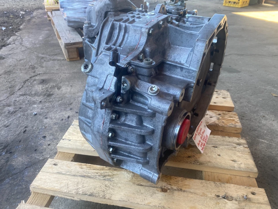 2016 VOLKSWAGEN VW TIGUAN Q3 2.0 AUTOMATIC TRANSMISSION QNU 11K 15 16 17 - Image 3 of 4