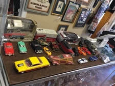  Lot of 20 Vintage Collector Cars  - different brands Lot-Q