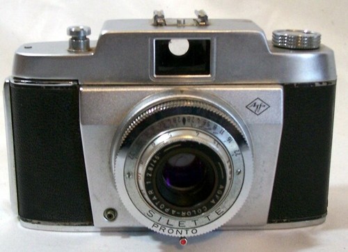 Vintage AGFA Silette Pronto 35mm Film Camera -UNTESTED with Case - A