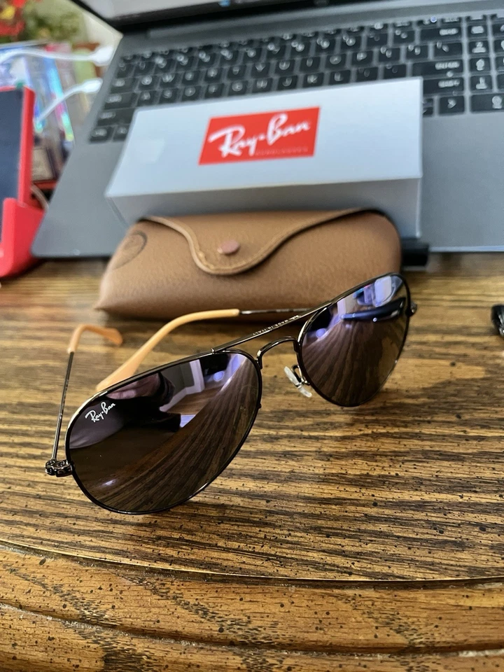 RAY-BAN AVIADORES RB3025 58mm. MARCO DE BRONCE CON LENTES ESPEJO LIKEAC MORADO. NUEVO. Foto 4 de 4
