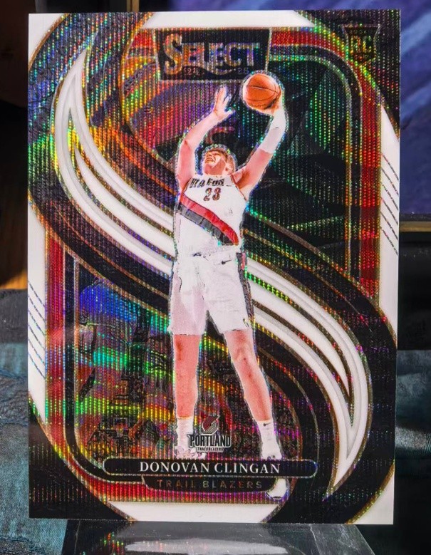 Donovan Clingan 2024-25 Panini Select Premier Level White Wave Prizm 07/99 RC