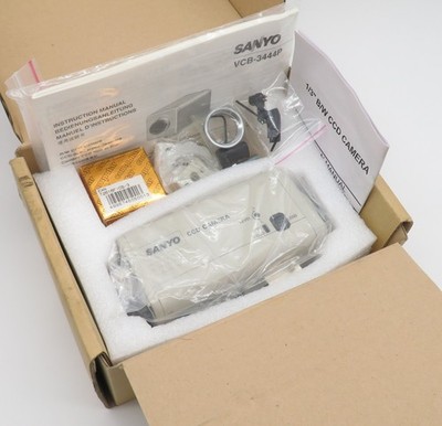 CCD-Kamera SANYO VCB-3444P Schwarzweißkamera 1/3'' B/W CCD Camera 1-117-074-04