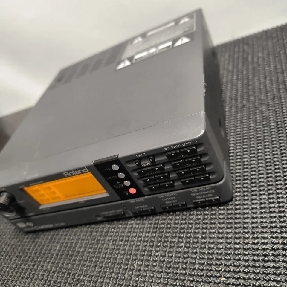 Roland SC-88 Sound Canvas MIDI Sound Module Generator Tested Used Japan - Image 3 of 4