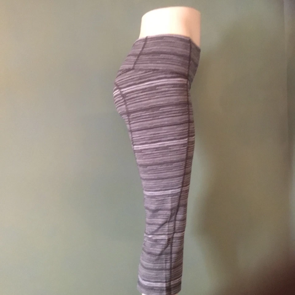 Lululemon Gather & Crow Crop II CSGG (cyber black deep coal) 4 6 8 10 12 NWT - Изображение 3 из 4