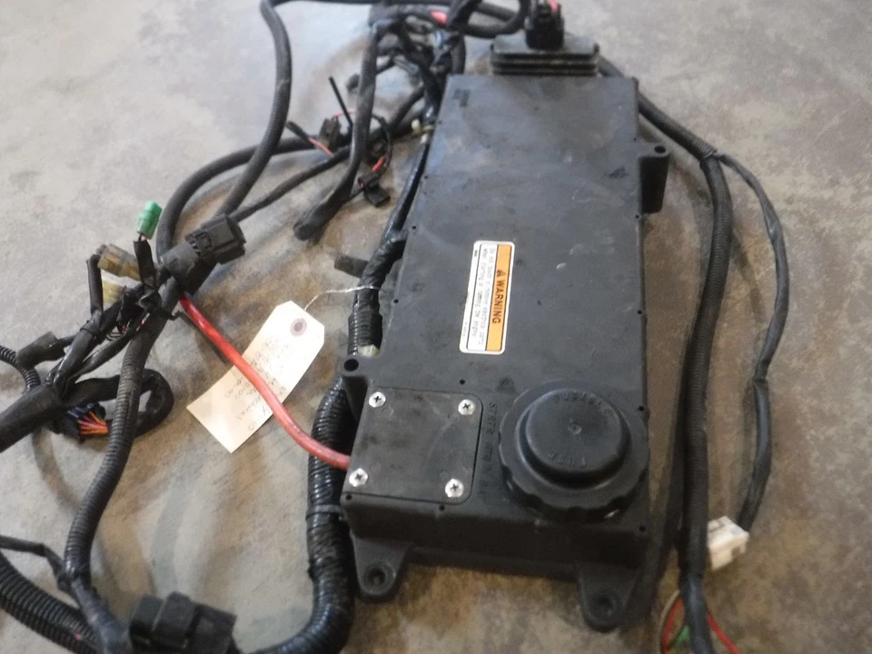 2002-04 YAMAHA FX 140 CRUISER 1000 COMPLETE ELECTRICAL BOX W/ ECU 60E-8591A-11-0 - Image 2 of 4