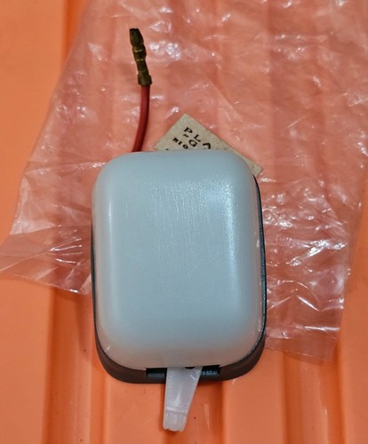TOYOTA LAND CRUISER FJ40 FJ43 FJ45 BJ40 BJ42 HJ45 DOME LIGHT WITH COVER ASSY NOS - Picture 5 of 5