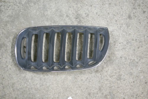 Kühlergrill BMW X3 E83  links 02-2006 VFL original Niere