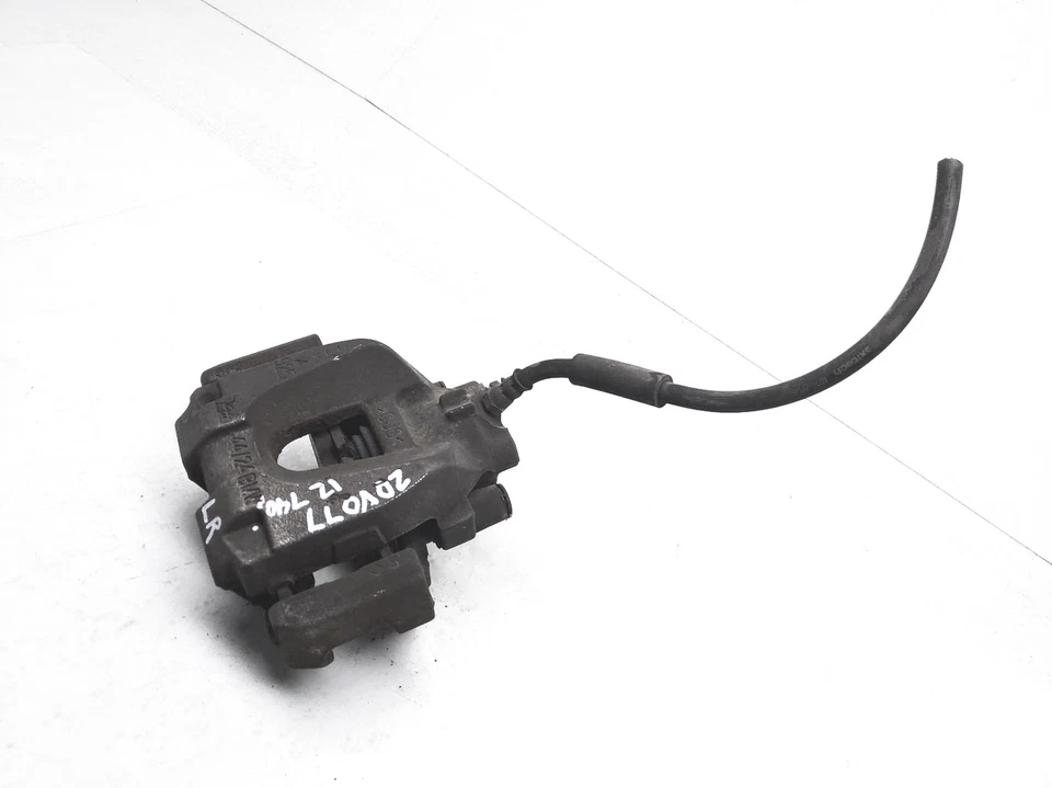 Pinça de freio traseira esquerda 2011-2015 BMW 740I FABRICANTE DE EQUIPAMENTO ORIGINAL 34-21-6-786-831 - Imagem 2 de 4