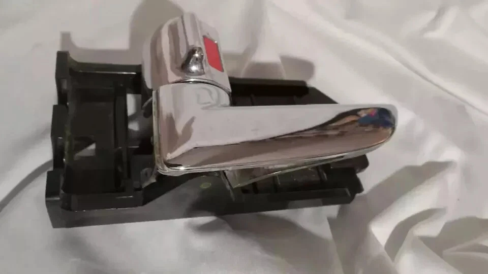 Manija interior de puerta izquierda para 2004 2005 2006 2007 2008 KIA Spectra EX/LX OEM Foto 3 de 4