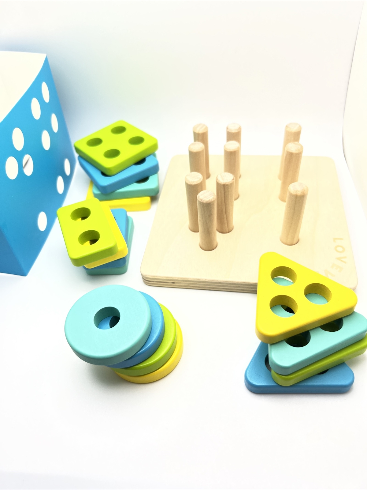 Lovevery The Enthusiast Sort And Stack Peg Puzzle Montossori Toy 23