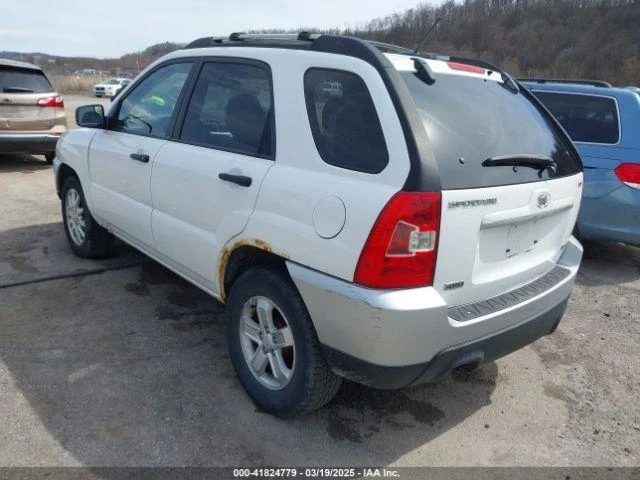 Used Air Cleaner Assembly fits: 2009 Kia Sportage 2.7 Grade A - image 3 of 4
