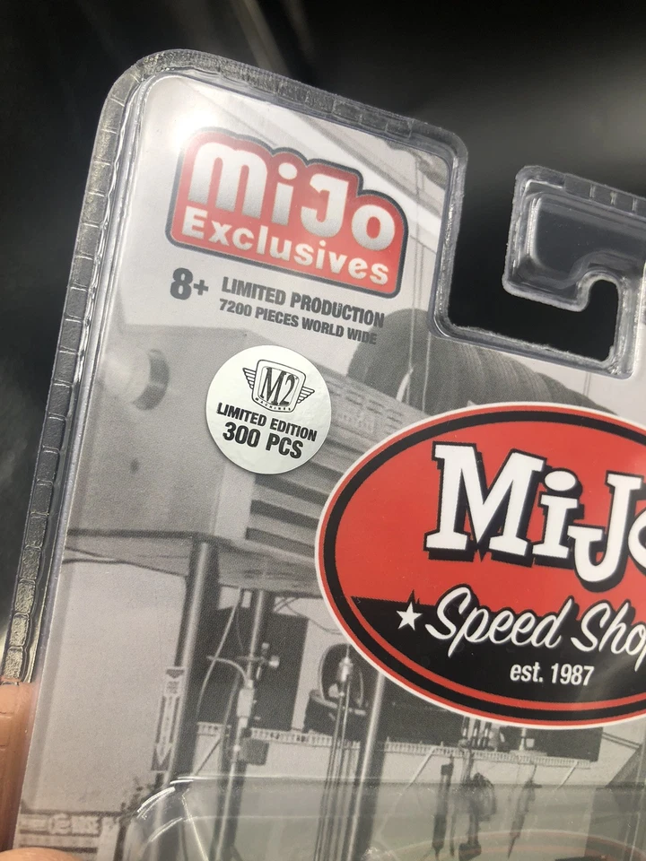 1975 CHEVROLET SILVERADO M2 MACHINE SPEED SHOP  AUTO LIFT CHASE (300PC) Limited - Image 2 of 4