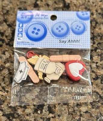 Dress It Up SAY AHHHH! Shank / Flat Combo Buttons 7 Pcs Nurse Bandaid Doctor