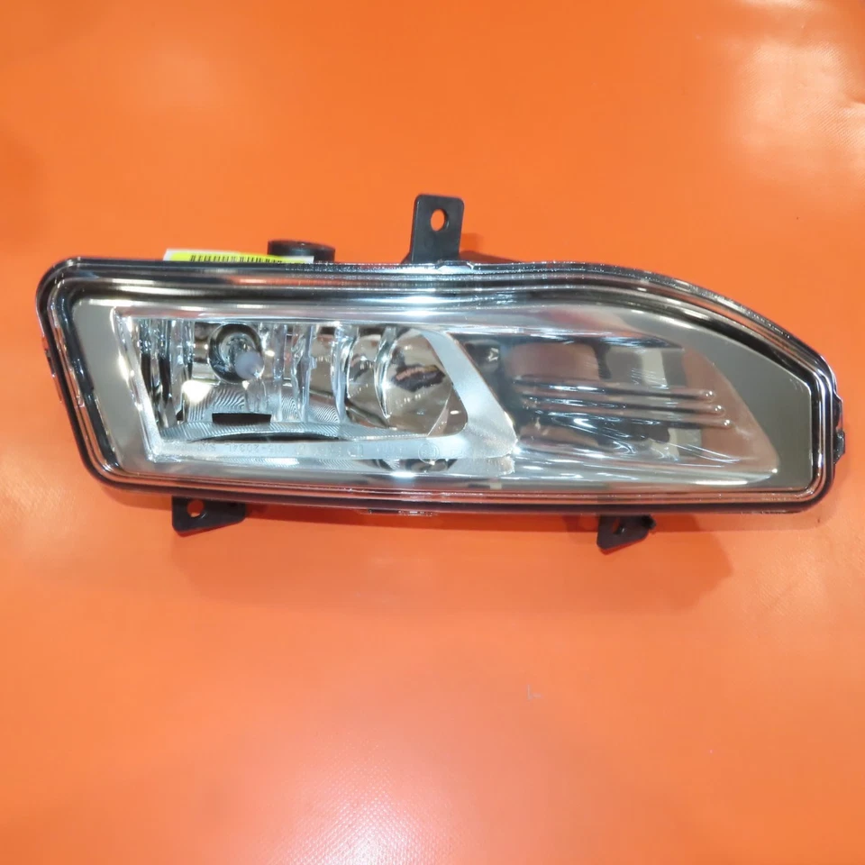 Faro antiniebla conductor izquierdo nissan rogue 2017 2018 3152034lac recambio Foto 2 de 4
