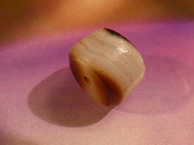 ANCIENT INDO TIBETAN EAST ASIA BANDED CHUNG AGATE DISC BEAD 10-6.7 MM PATINA#1