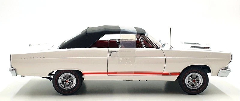 GMP 1/18 Scale G1801116 - 1966 Ford Fairlane GT - White - Image 4 of 4