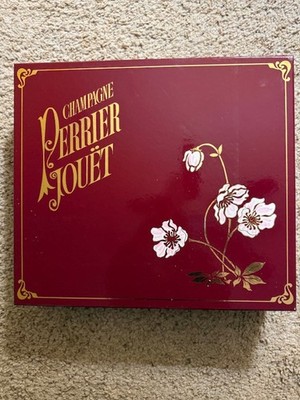 Perrier-Joulet Fleur de Chapagne 1988 set with matching glasses