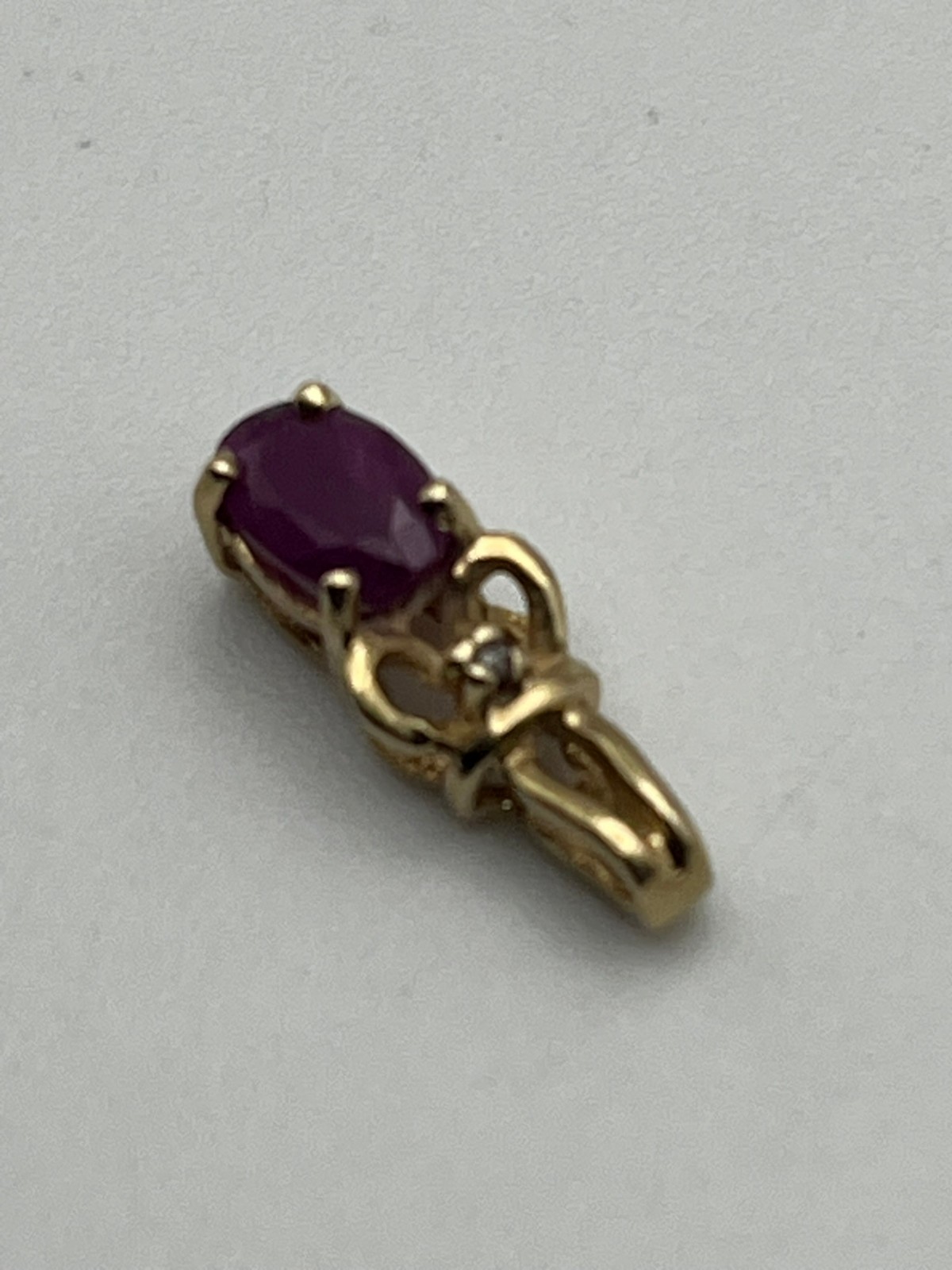 10K Solid Yellow Gold Oval Cut Ruby & Natural Dia… - image 5