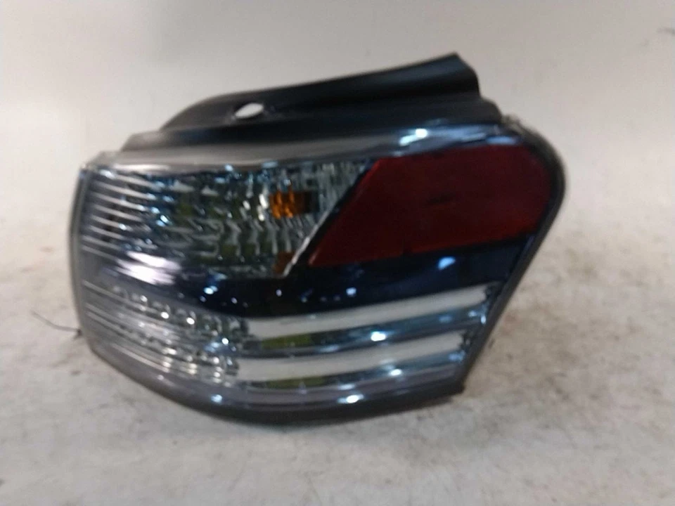 Cuarto de luz trasera de pasajero montado en panel para 10-12 LEXUS HS250H 409169 Foto 2 de 3