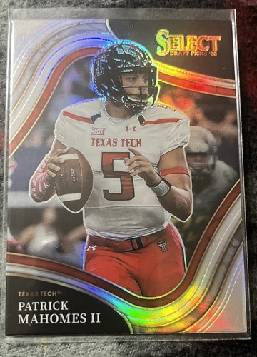 2022 Panini Select Draft Picks -Field Level Patrick Mahomes II #124 Silver Prizm
