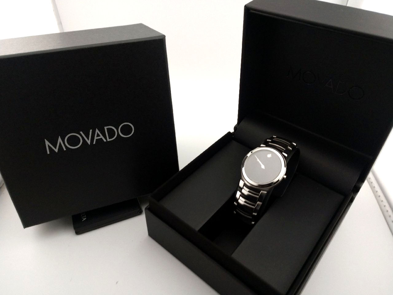 Movado Mens Kardelo Classic Museum Stainless Steel Black Dial Watch 84G21851