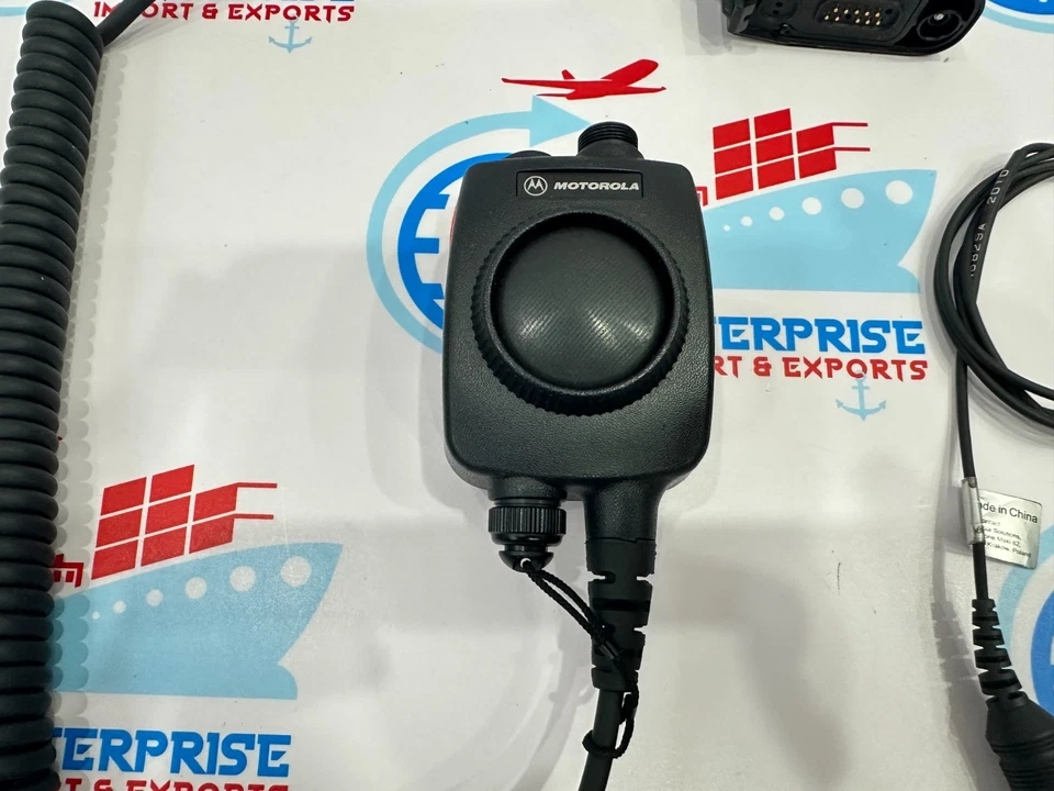 Motorola PMLN6765 Tactical PTT/VOX Interface Module + PMLN6829A Ear Mic Set - Image 3 of 4