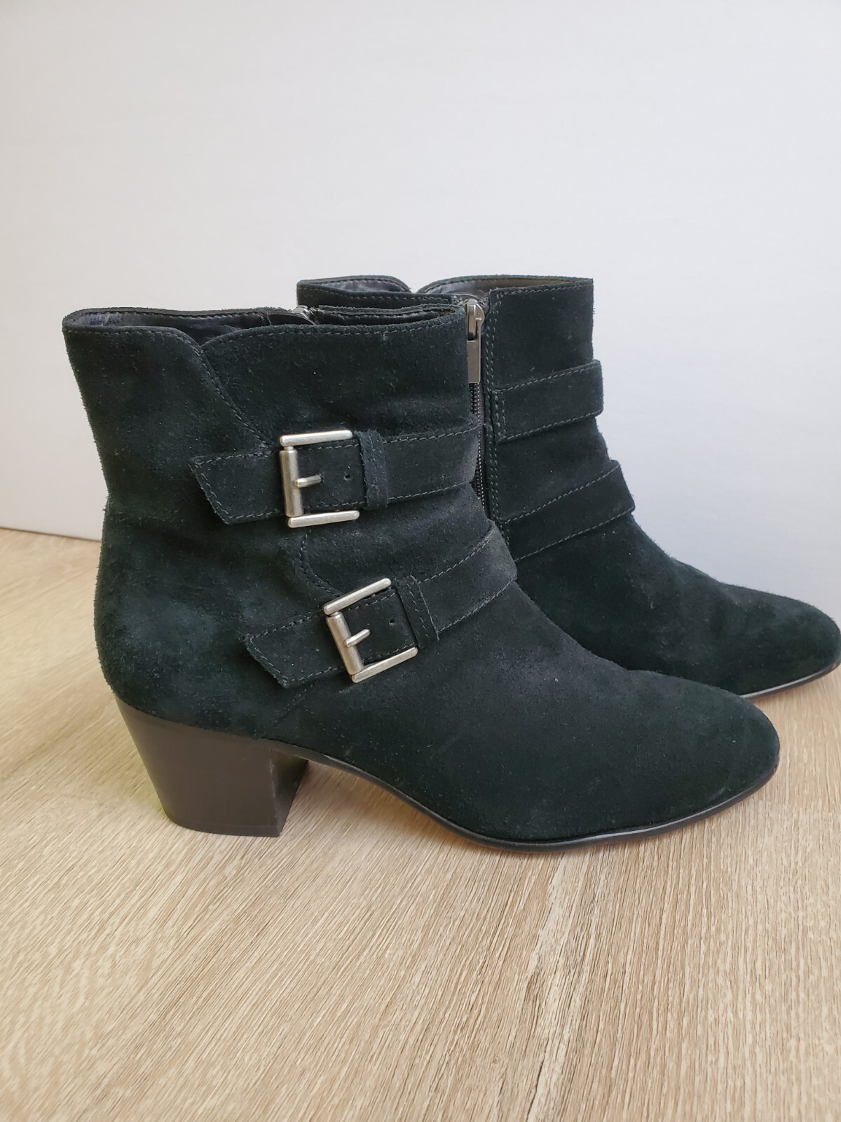 Clarks Ceara Chloe Womens Black Suede Two-Buckle Straps Side Zip