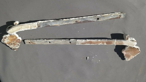 PAIR EXTERIOR SHUTTER STAYS - Picture 4 of 4
