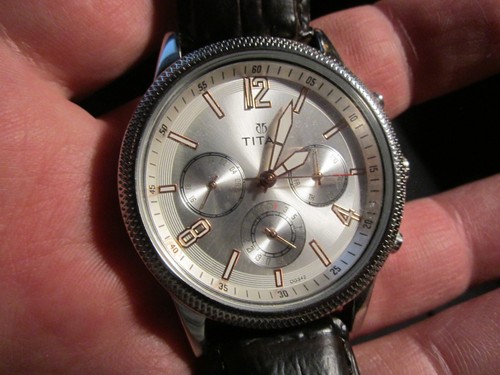 MEN'S TITAN WATCH INDIA - 1734SAA - BAND FITS TO 8" WRIST - OFC-T4 - 第 1/5 張圖片