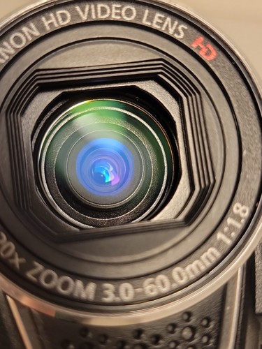 Canon Legria HF R106 E - HD CMOS 20x Zoom + Carte SD 16Go - Fonctionnel - Photo 3/10