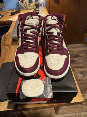 Air Jordan 1 Retro High OG Bordeaux Size 8 VNDS